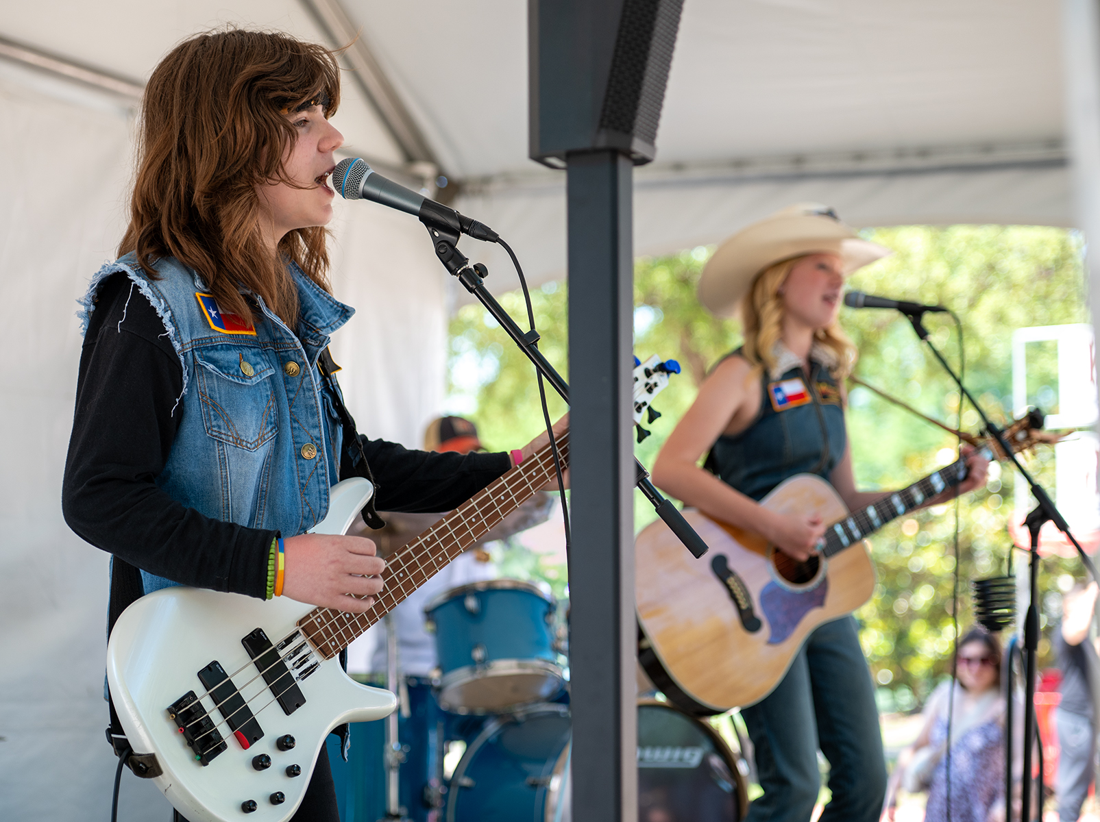 Airbourne Tex – Jaxton on stage